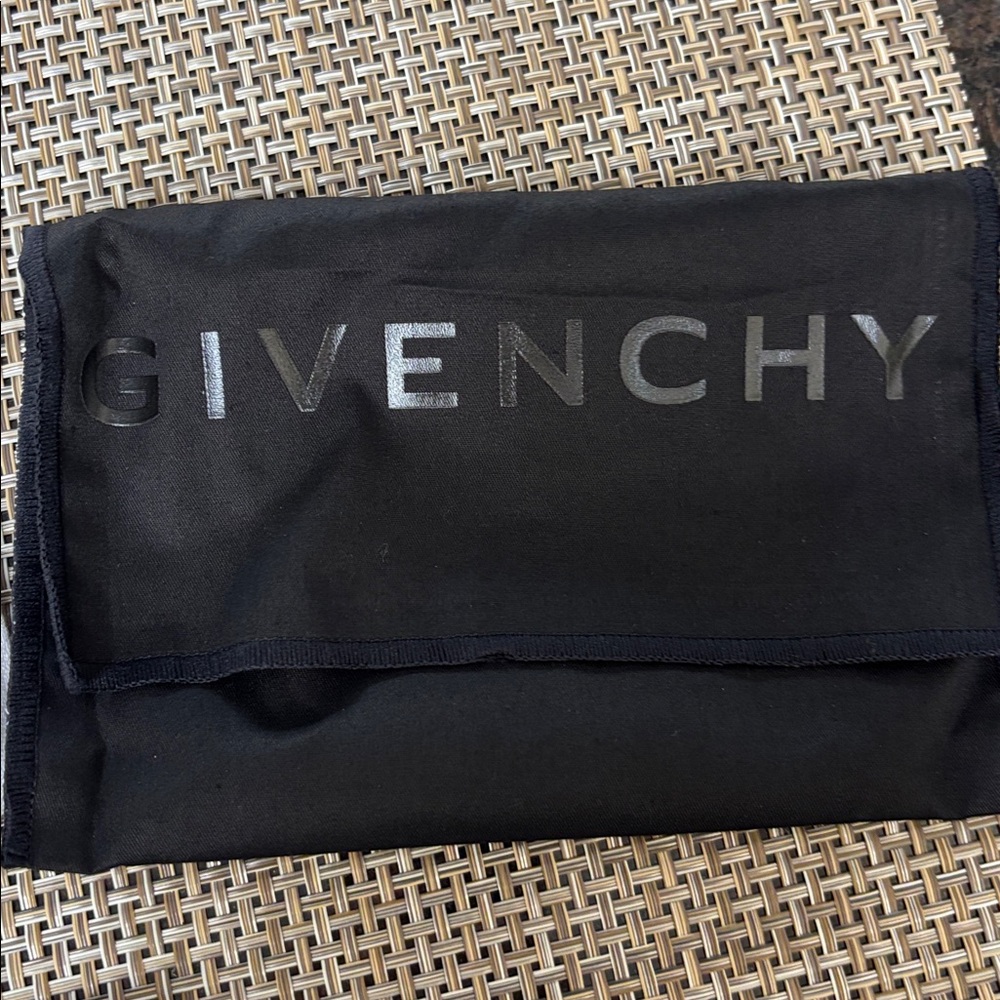 GIVENCHY BLACK/WHITE SOCKS SIZE 43-46 (9.5-11.5) Brand New - Picture 5 of 8
